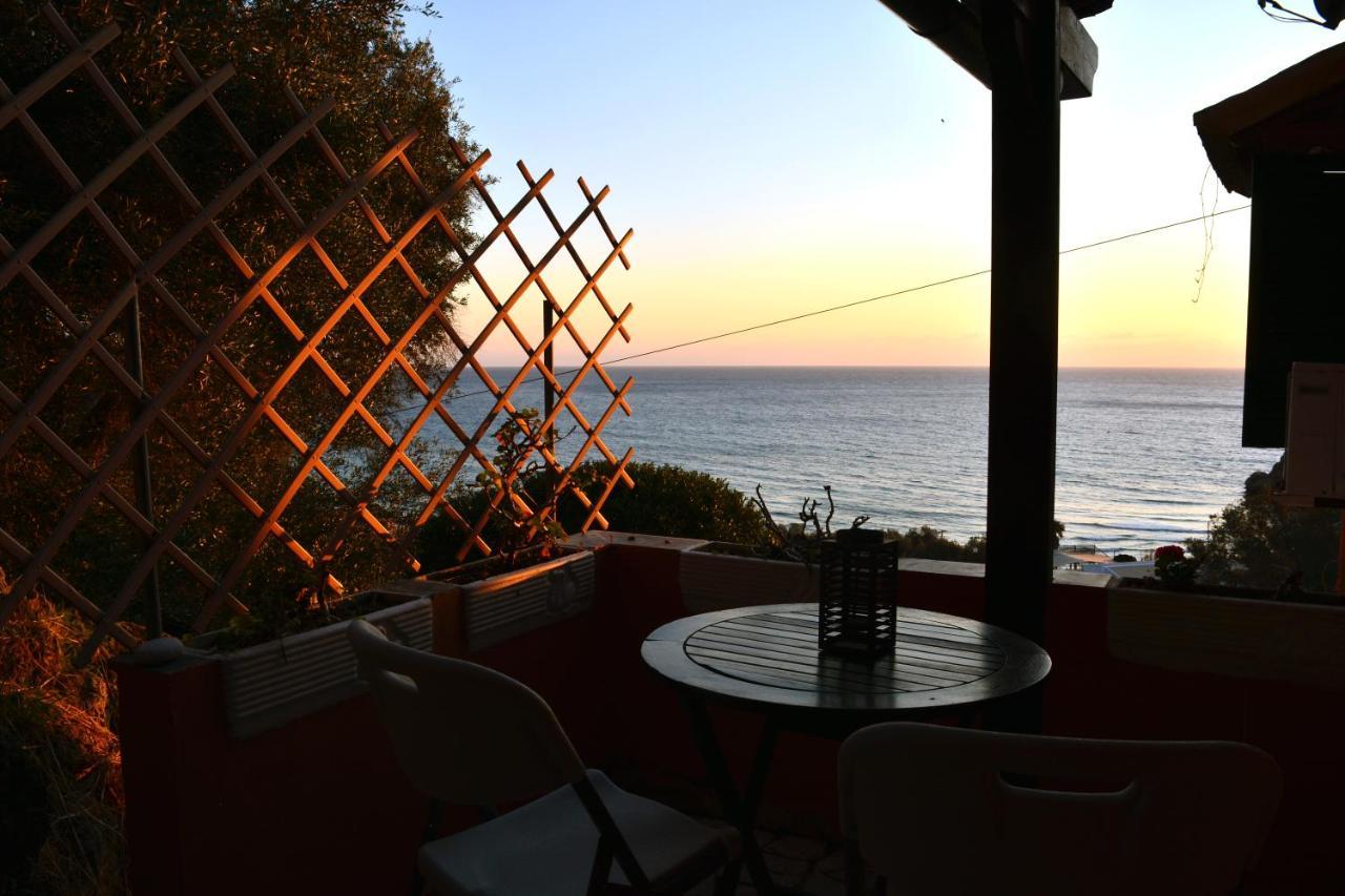 Papadatos Apts With Amazing View - 5Mins From The Beach Kontogialos Экстерьер фото