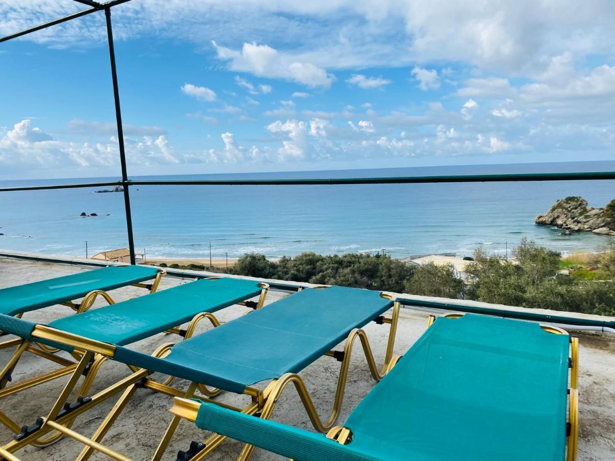 Papadatos Apts With Amazing View - 5Mins From The Beach Kontogialos Экстерьер фото