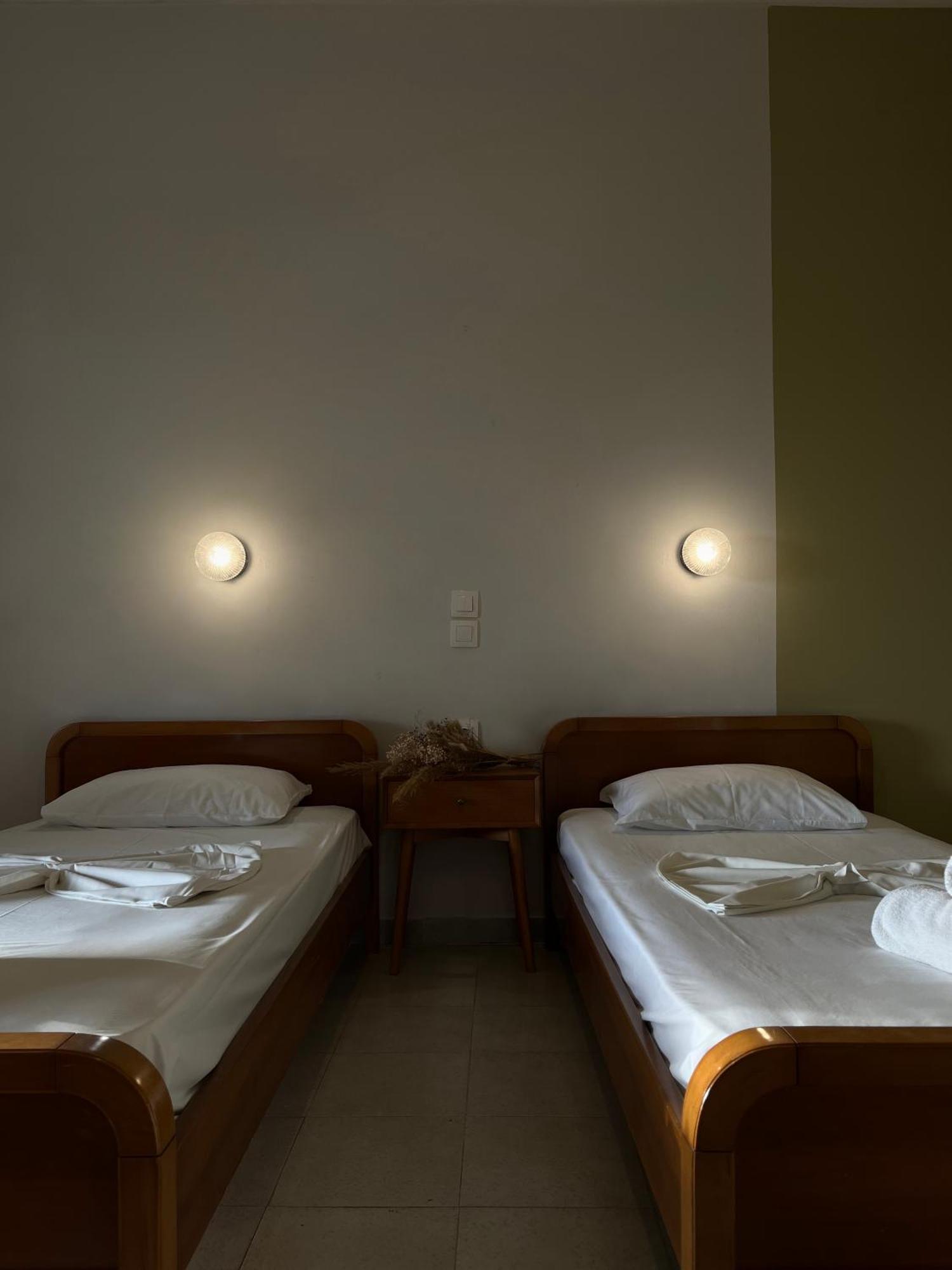 Papadatos Apts With Amazing View - 5Mins From The Beach Kontogialos Экстерьер фото