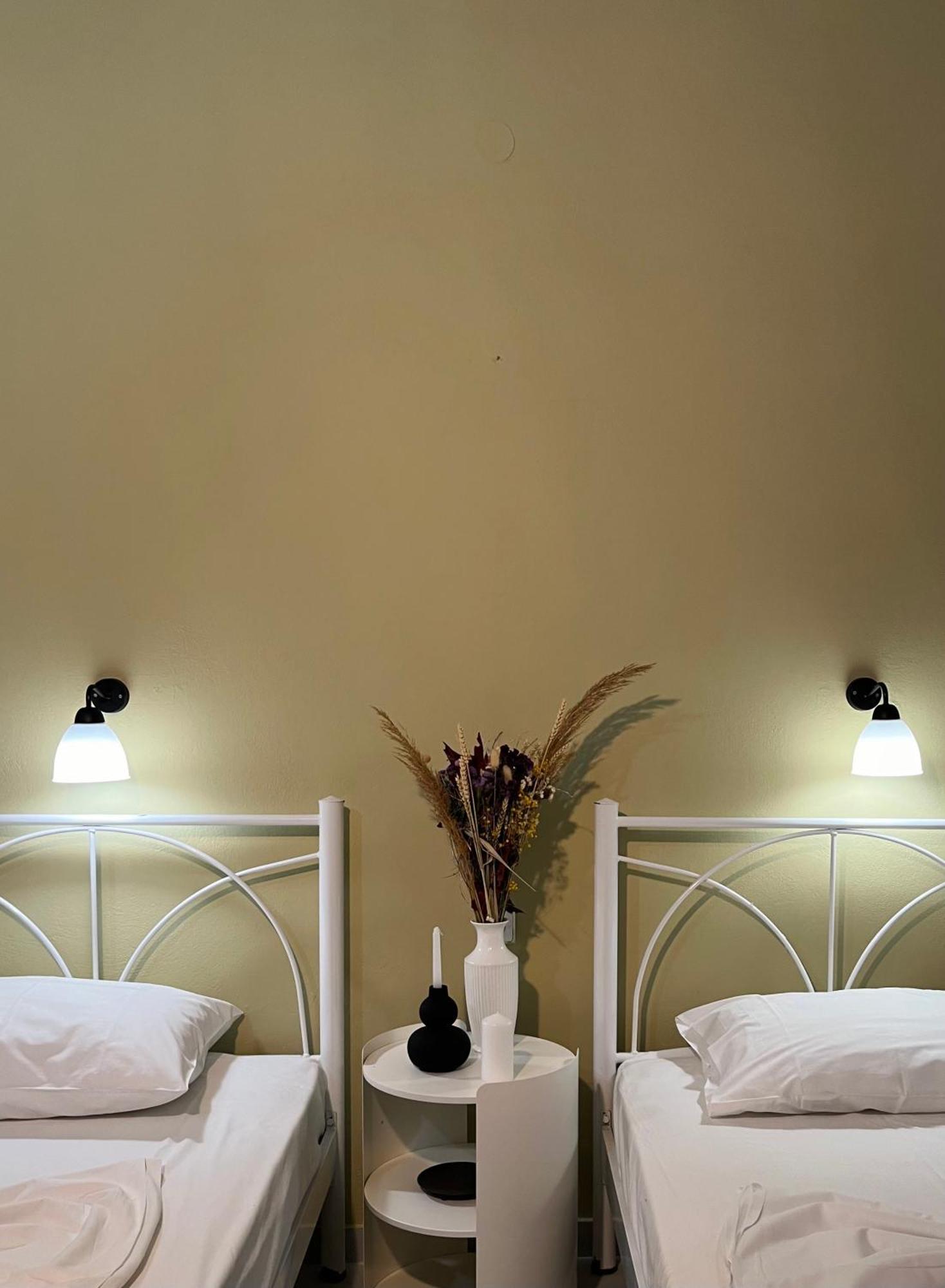 Papadatos Apts With Amazing View - 5Mins From The Beach Kontogialos Экстерьер фото