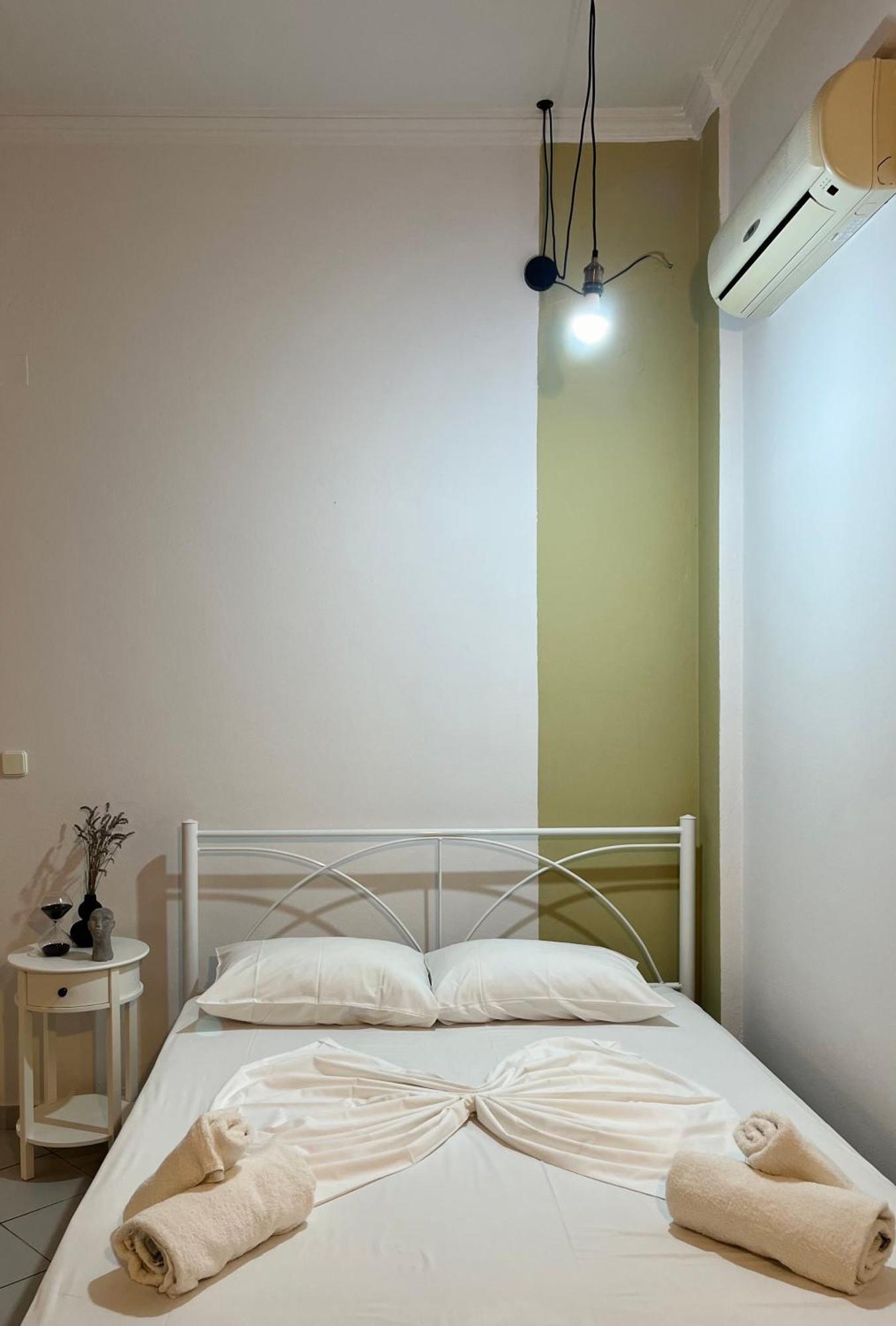 Papadatos Apts With Amazing View - 5Mins From The Beach Kontogialos Экстерьер фото